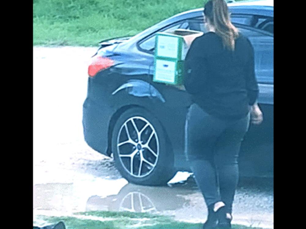 25P I Love Yvonne's Ass