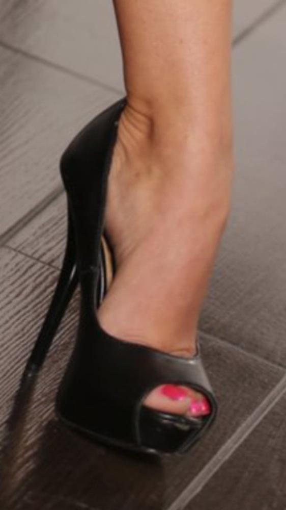 25P High heels