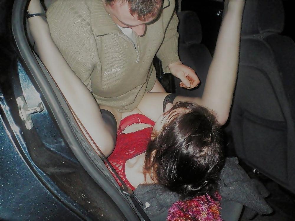 16P 0135 - les salopes aiment le dogging