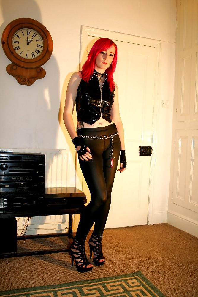 25P British Teen Emo Hooker Ready to Work the Streets