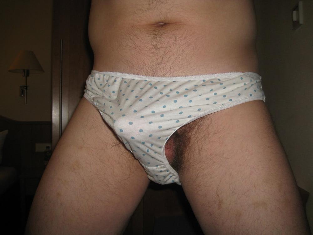 16P 718 - I love wearing women's panties