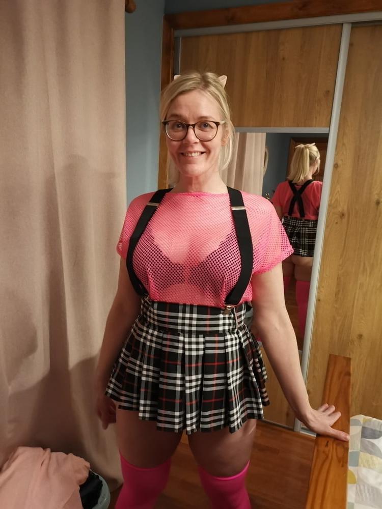 25P Nice ladies I would love to