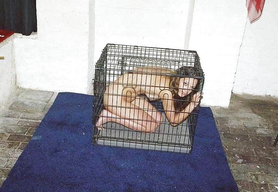 10P Cage slut