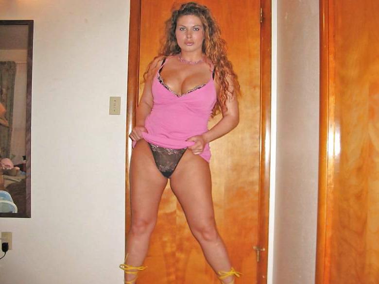 25P Hot Milf at home