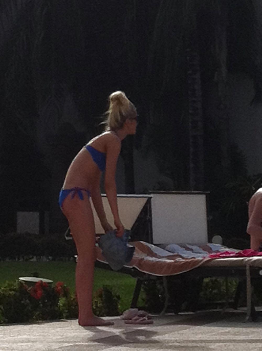 17P Teen suntanning spy pics