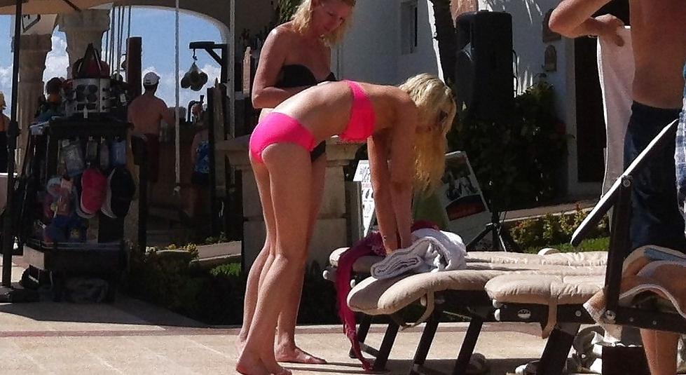 17P Teen suntanning spy pics