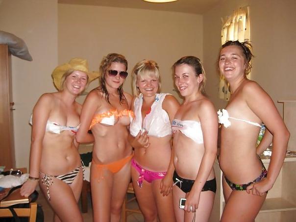 25P Girls Holiday