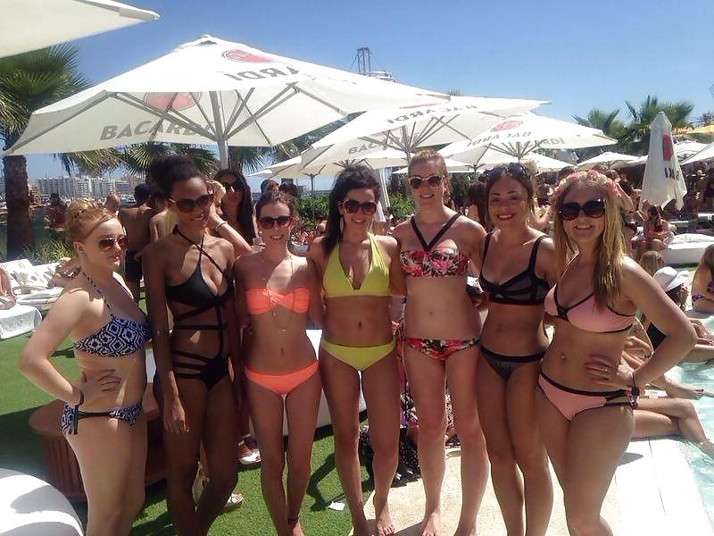 25P Girls Holiday