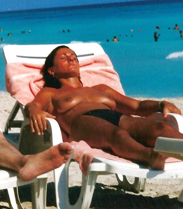 5P Public Voyeur 8 Beach