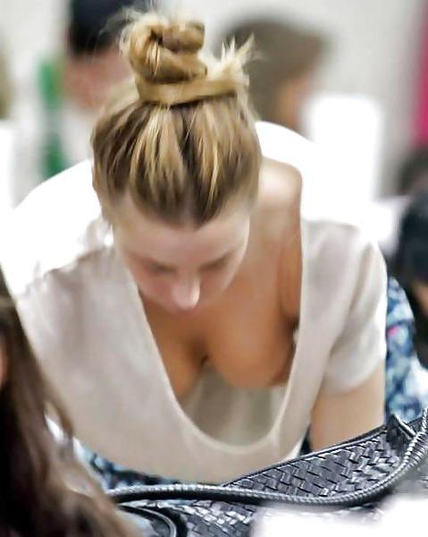25P Beautiful Nipslip 4 By Voyeur TROC