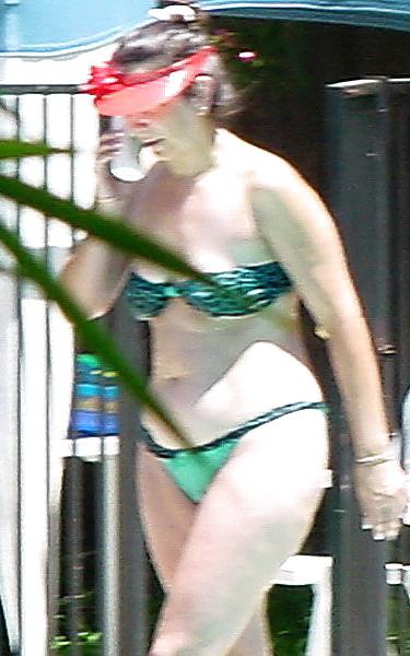 22P Persian Milf