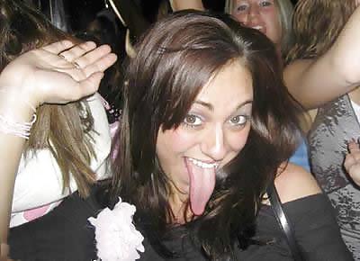 19P Chicks With Freakishly Long Tongues