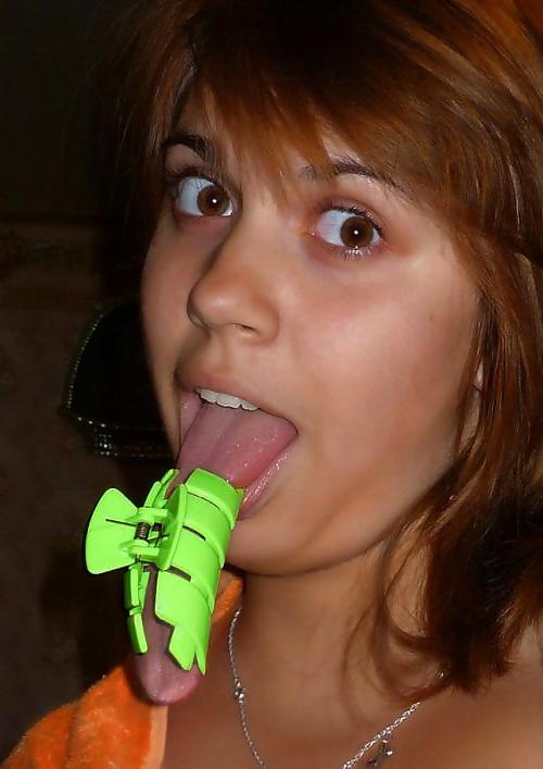 19P Chicks With Freakishly Long Tongues
