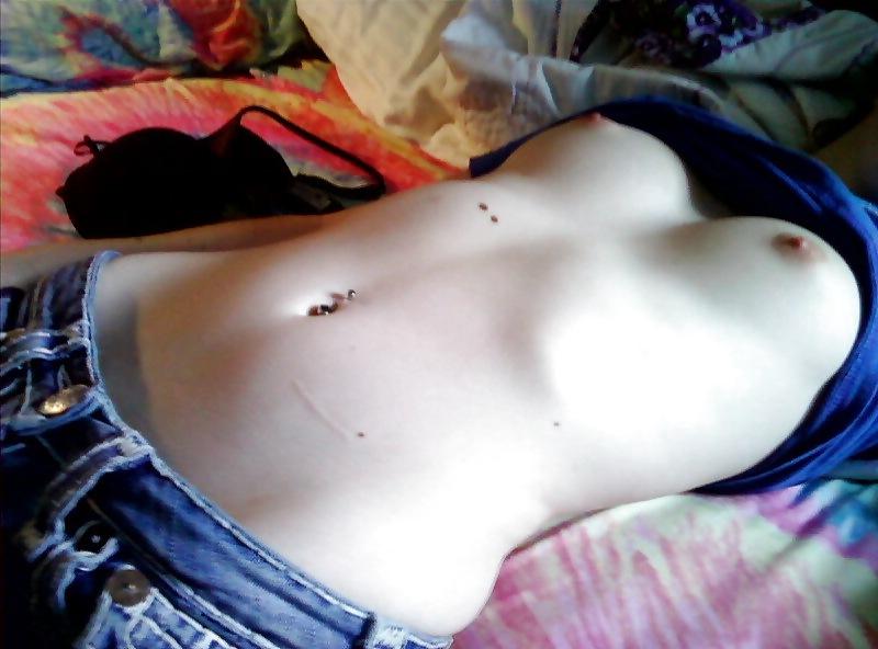 13P SHAVED YOUNG PUSSY