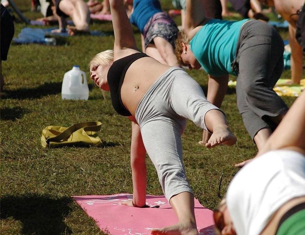25P Heiße CamelToes-Freundinnen 3 - NV