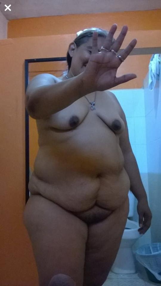 25P My best friend's mom shaves her pussy milf panocha depilada