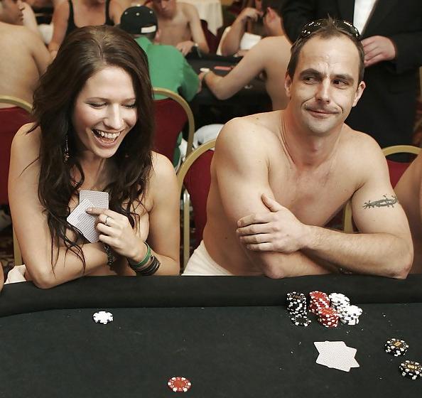 14P World's largest strip poker tournament