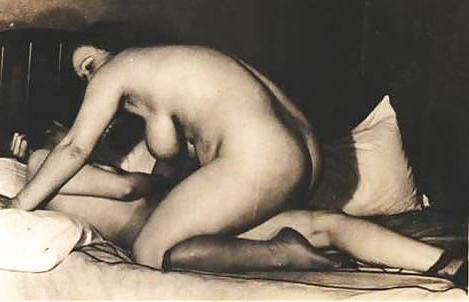 19P Vintage couple B&W