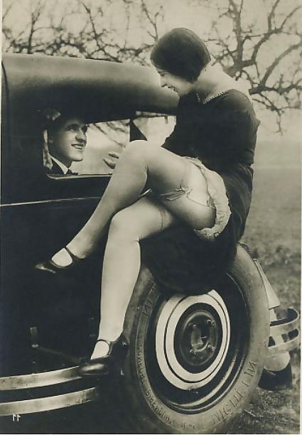19P Vintage couple B&W