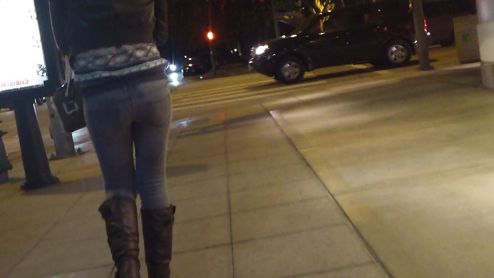 25P Butts & ass at night in tight jeans