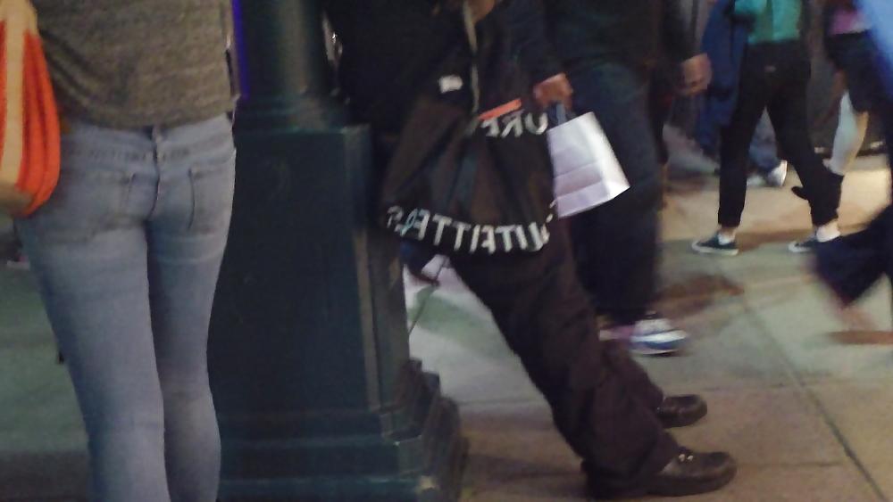 25P Butts & ass at night in tight jeans
