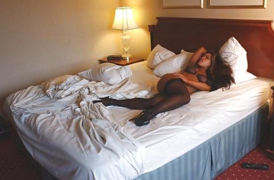16P Rebecca in Hotel