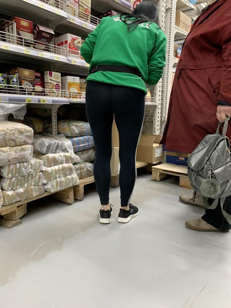 25P Sugar ass in leggings 4
