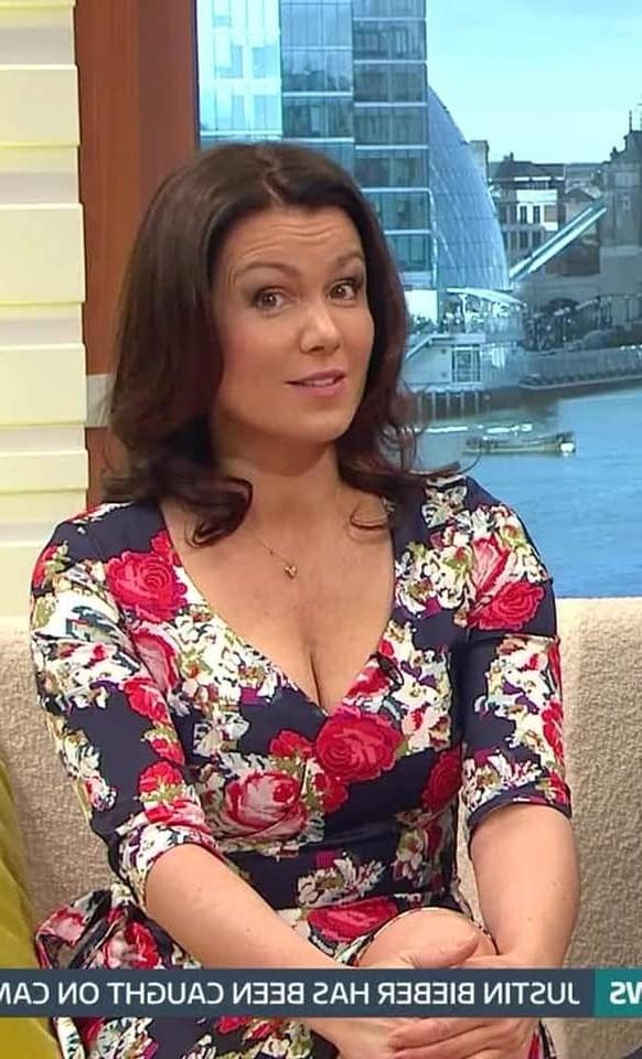 25P Cougar Town- Susanna Reid 82
