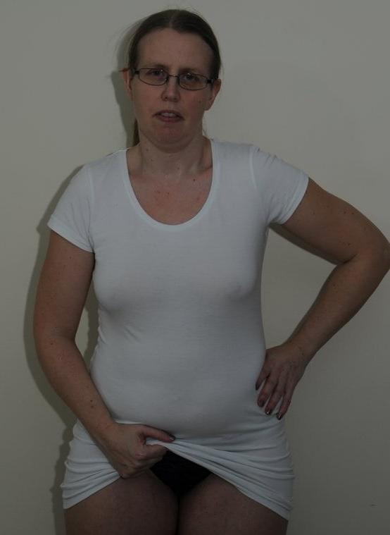 25P Gallery 29: Housewife Sammie