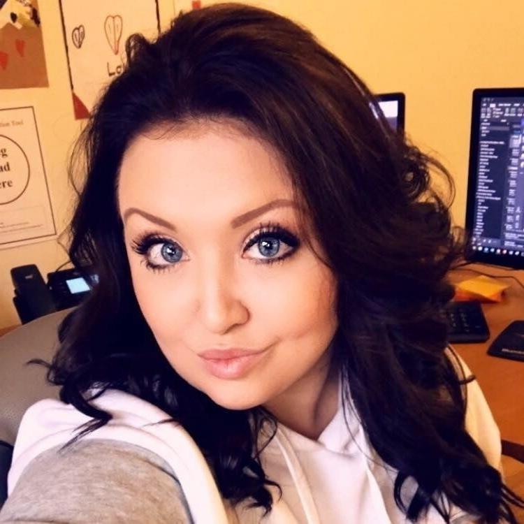 25P Cougar Mum of 1 and her all natural massive boobs