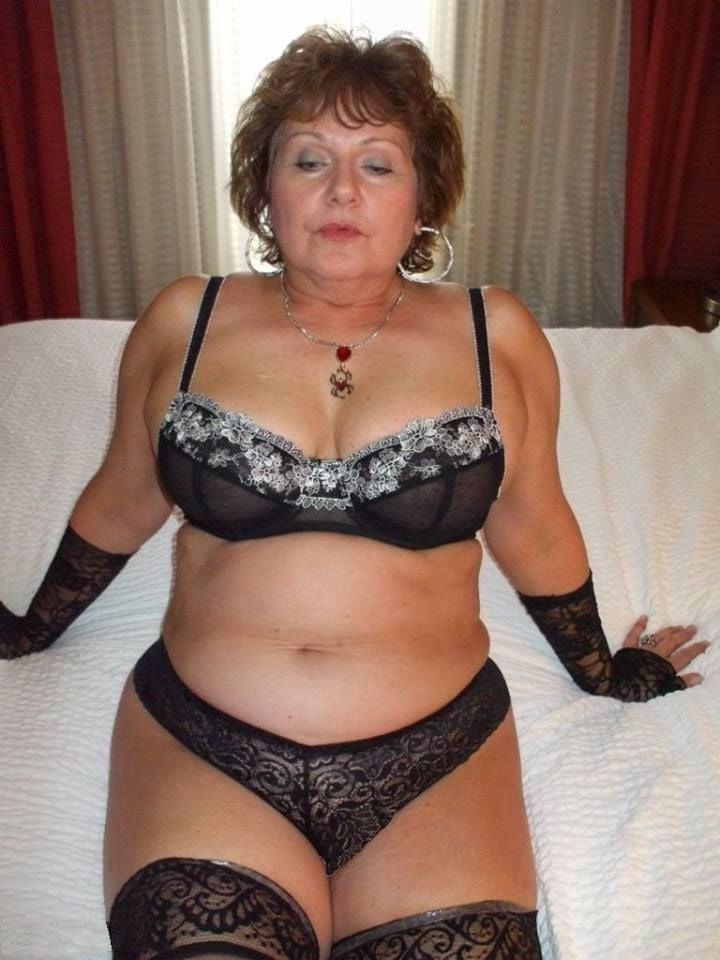 25P Mature Cougar 67