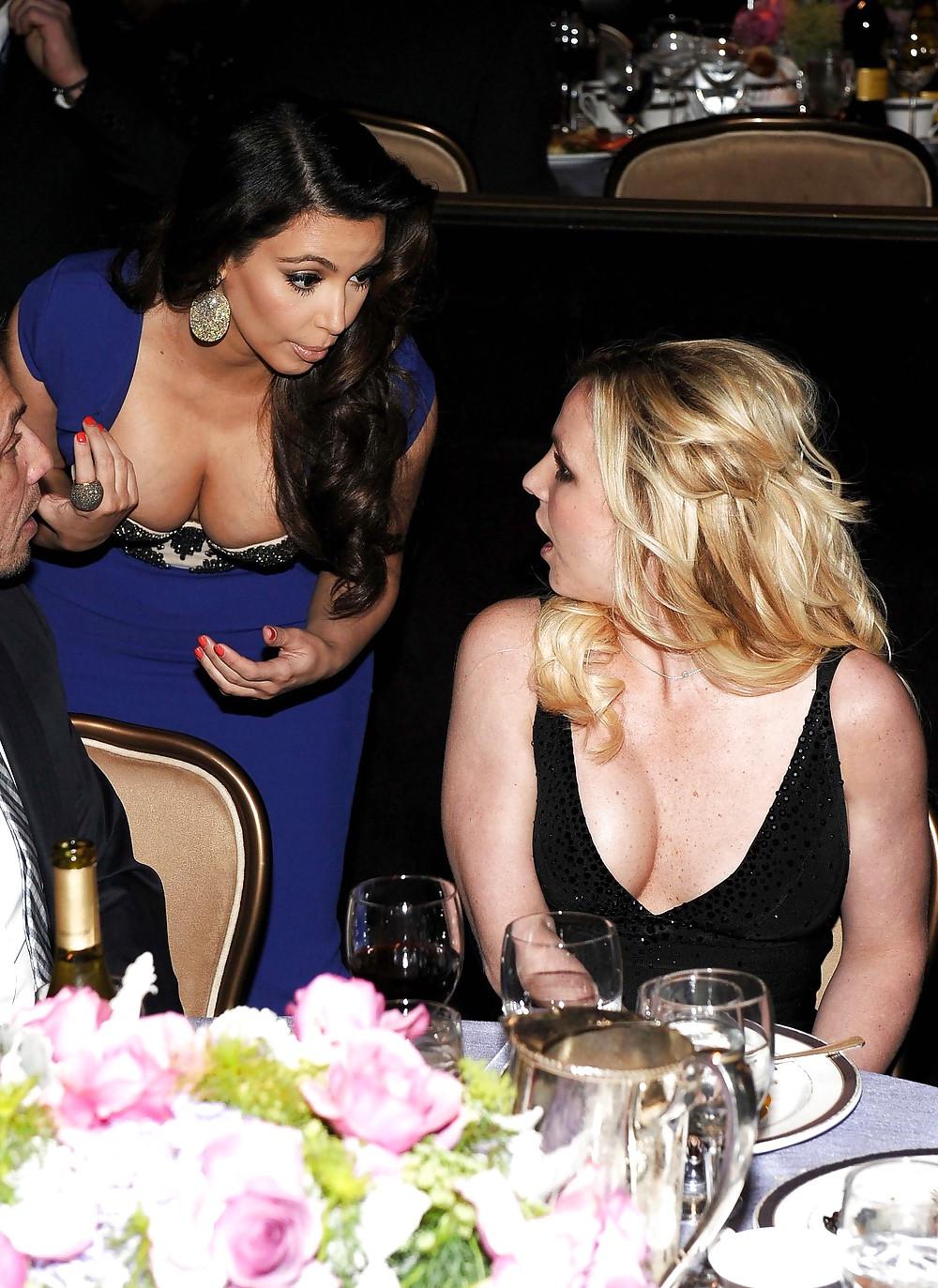 12P KIM KARDASANs BOOB SHOW