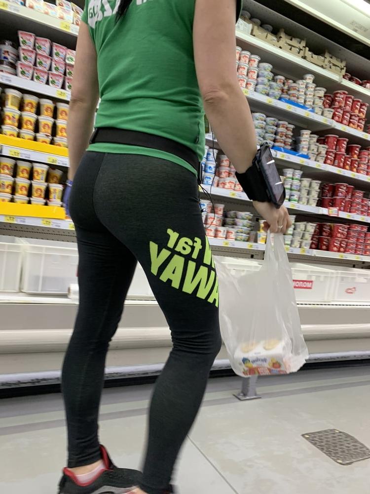 19P Sugar ass in leggings 3