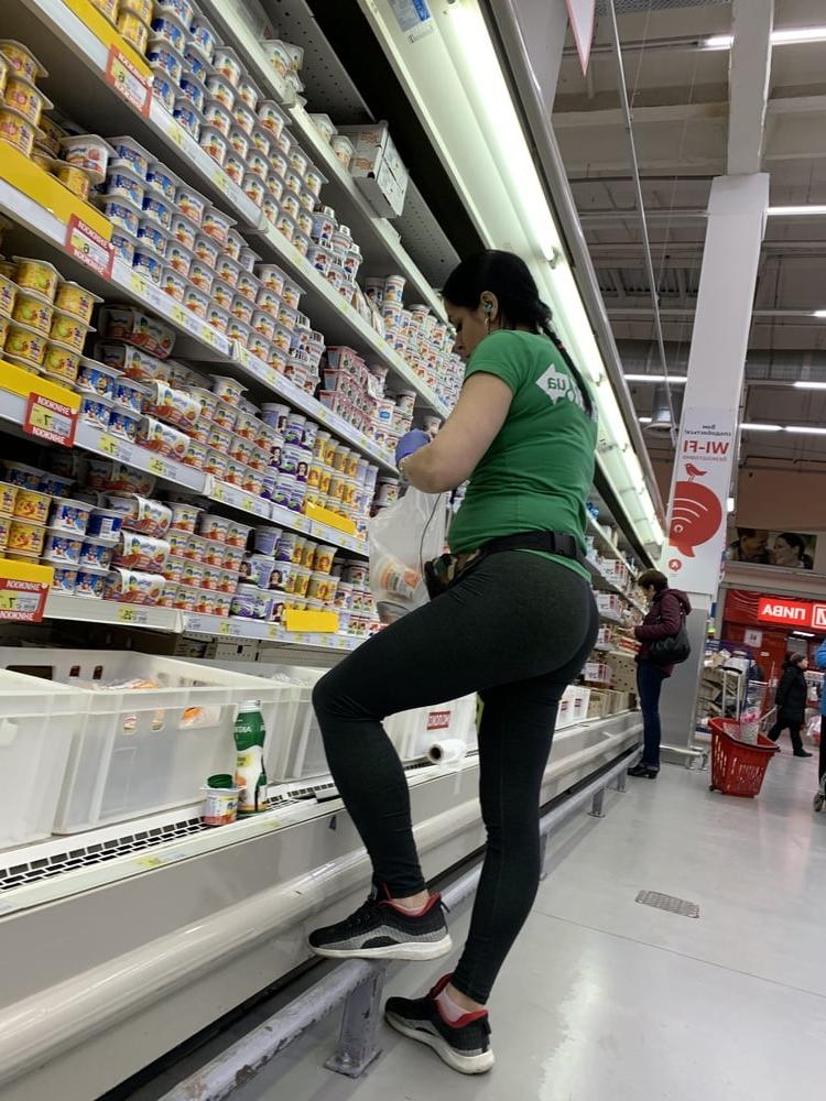19P Sugar ass in leggings 3