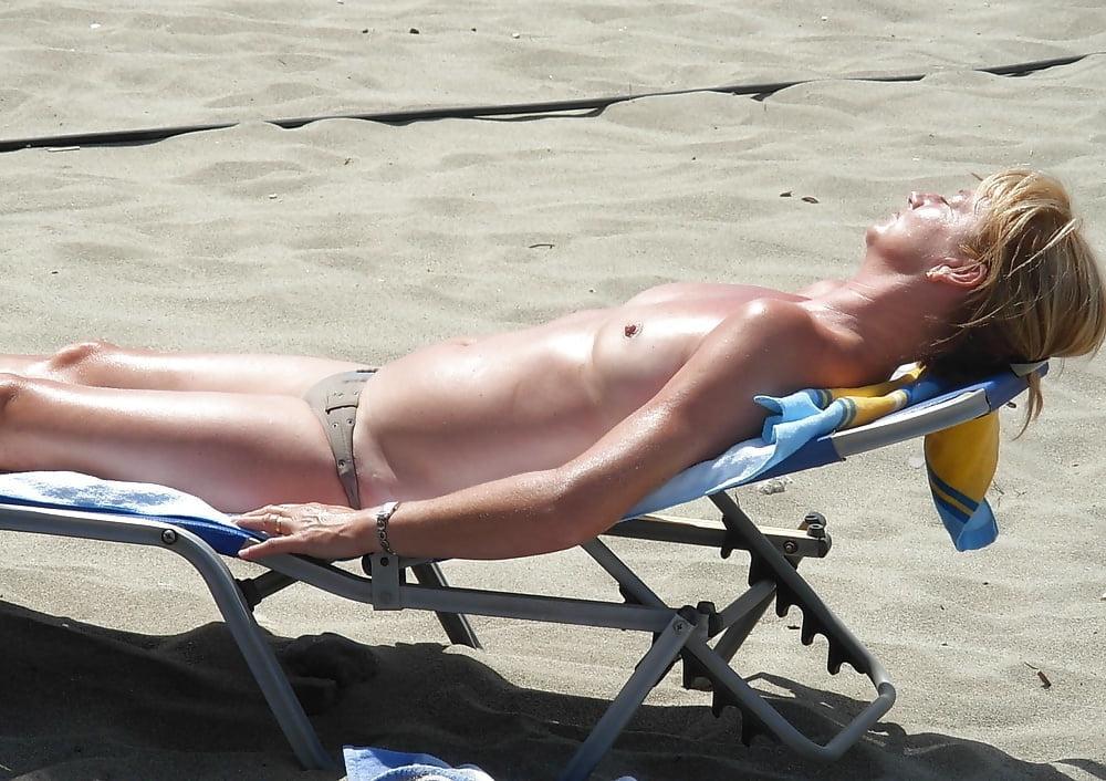 25P 48 years old belgian slut exposed