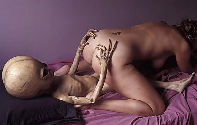 25P Not your average porn pics 12
