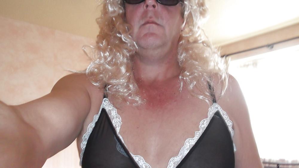 4P SISSY CD GAGGED