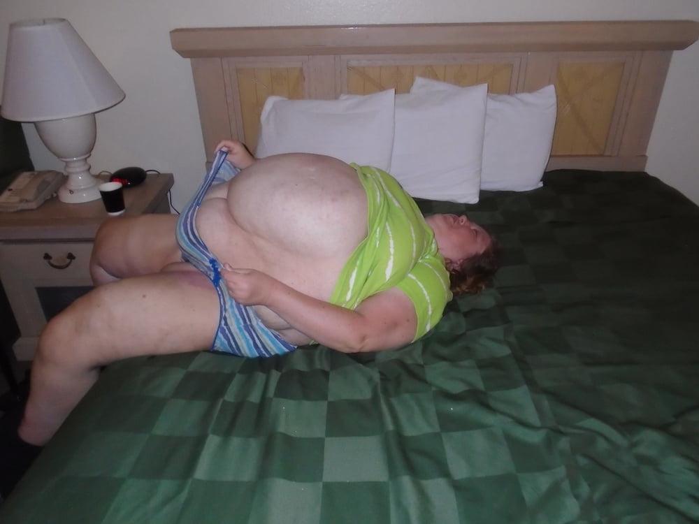 25P Big Belly BBW 'Hottie'