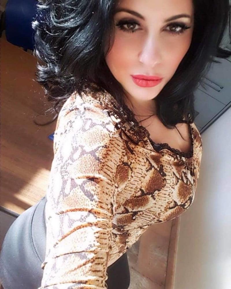 25P MILF Perfect 02