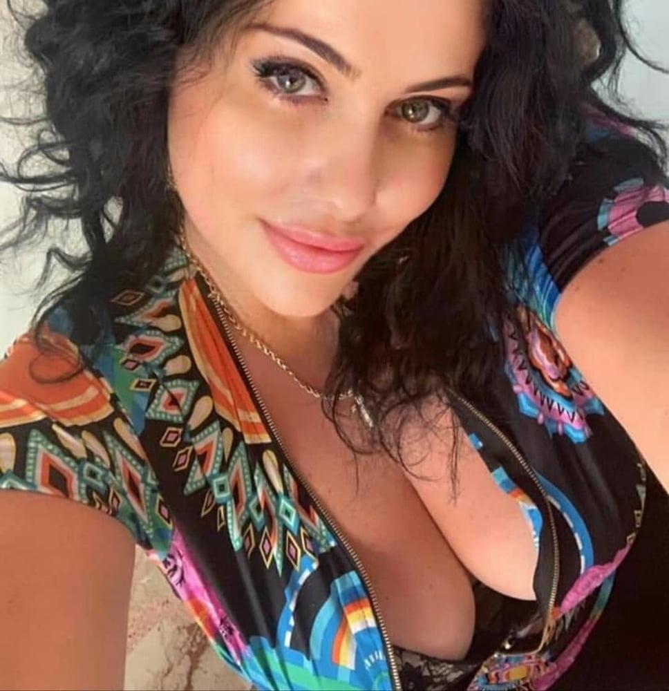 25P MILF Perfect 02