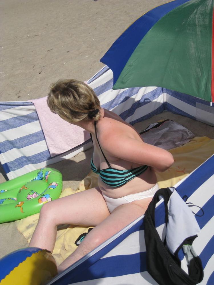 16P 669 - my wife Annett - she likes to show herself for you - b
