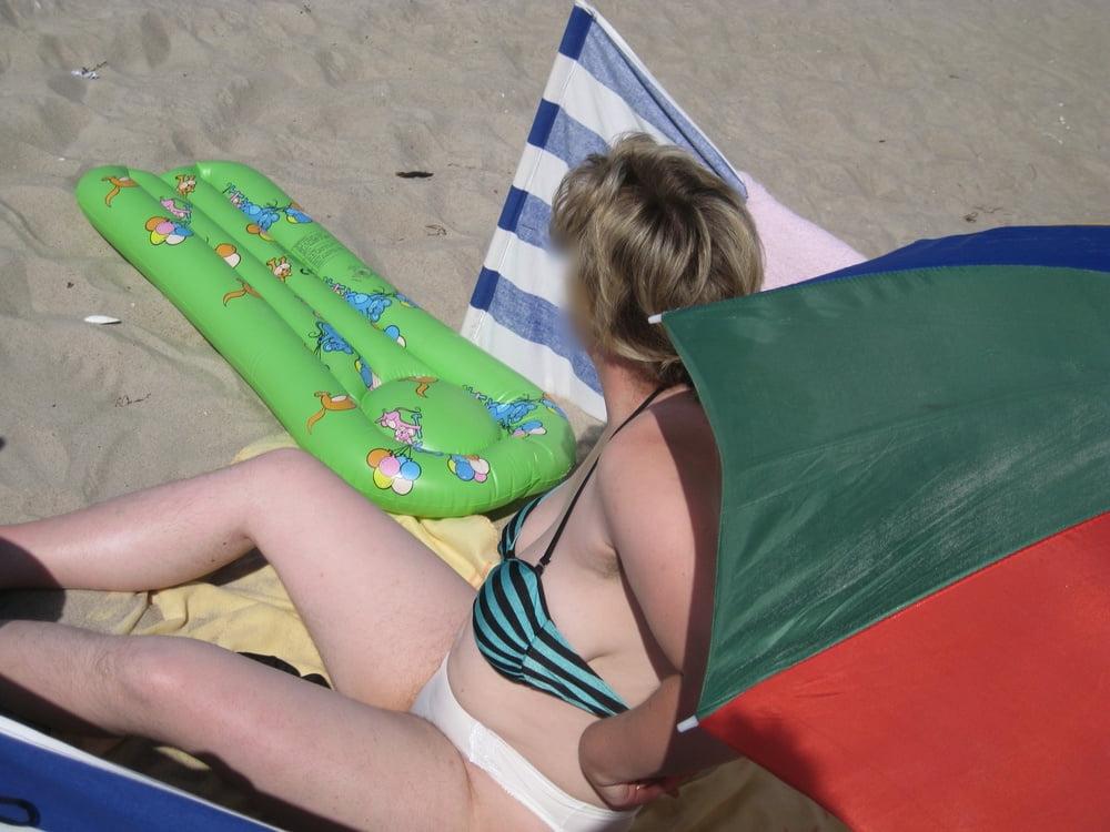 16P 669 - my wife Annett - she likes to show herself for you - b