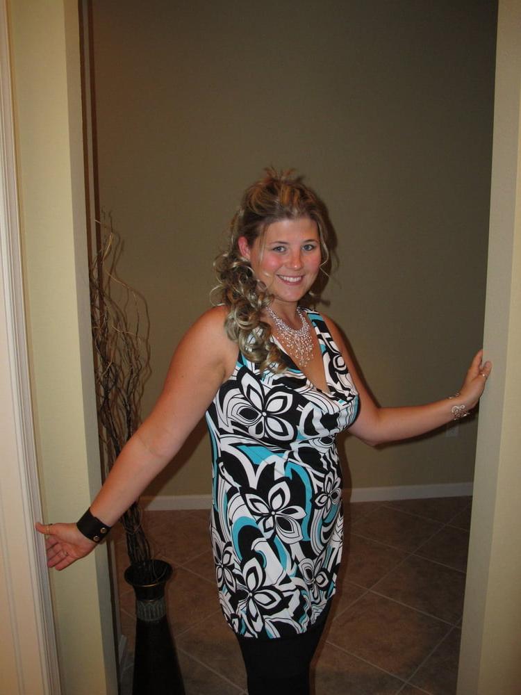 21P Sexy Housewife