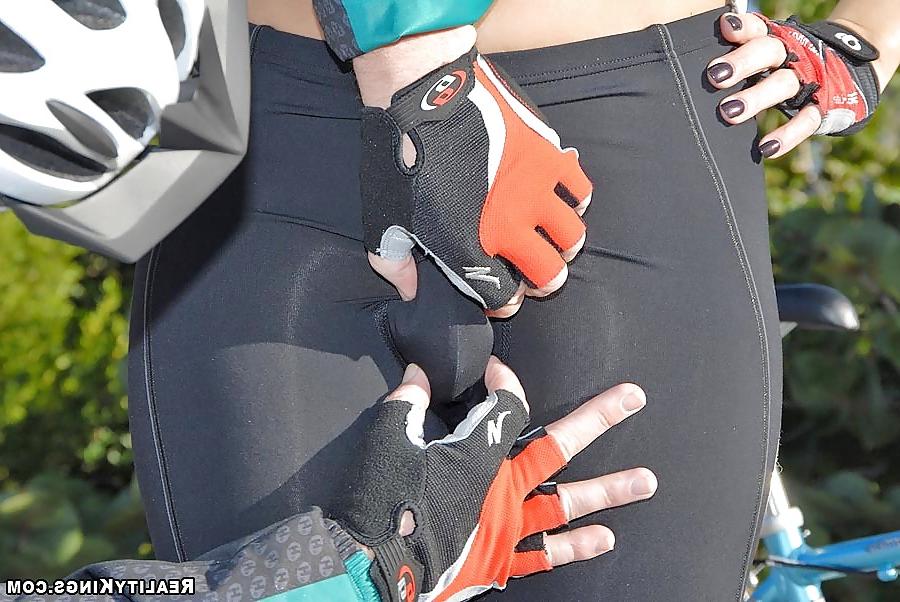 20P Camel toe