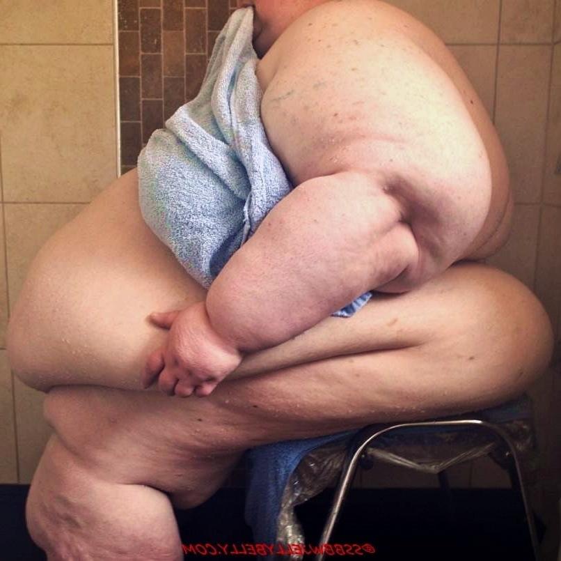 18P Belly To Knees 2
