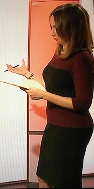25P Cougar Town- Sally Nugent 6