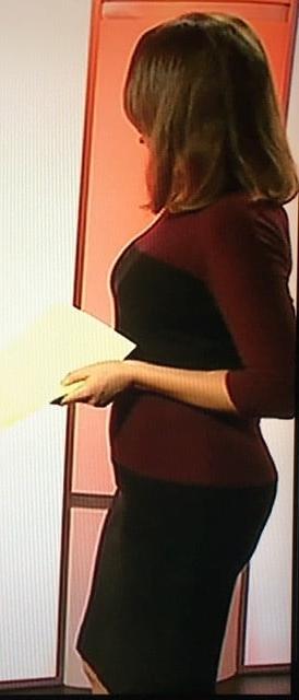 25P Cougar Town- Sally Nugent 6