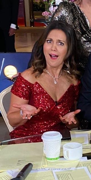 25P Cougar Town- Susanna Reid 81