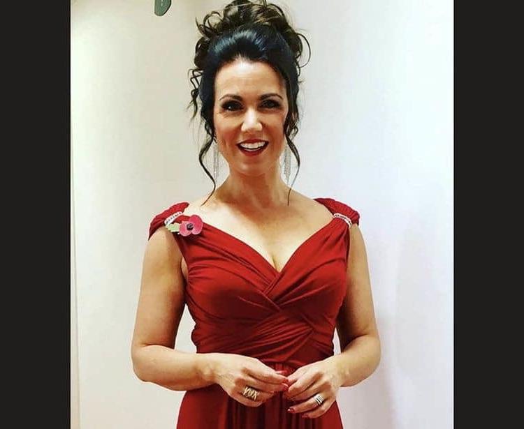 25P Cougar Town- Susanna Reid 81