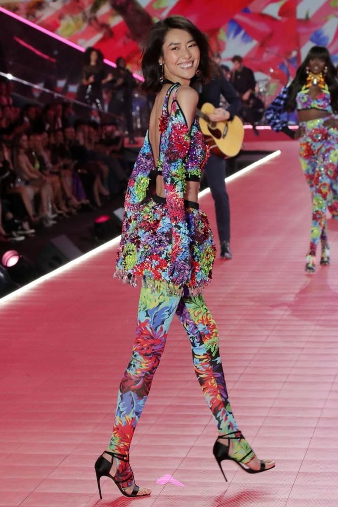 25P 2018 VS Fashion Show Runway